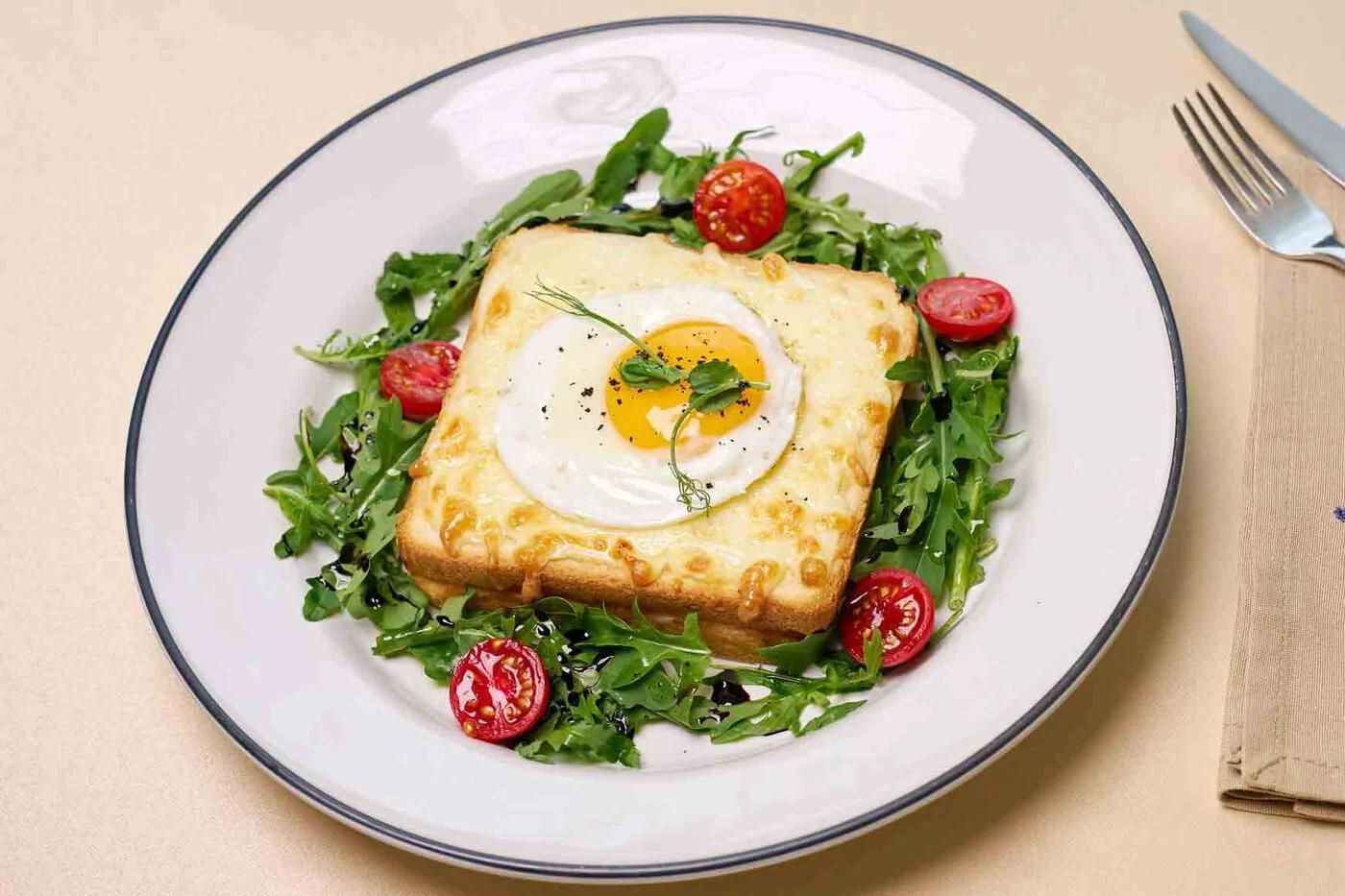 Крок Мадам — французская кухня Blanc de Blancs, Москва Крок Мадам — французская кухня Blanc de Blancs, Москва